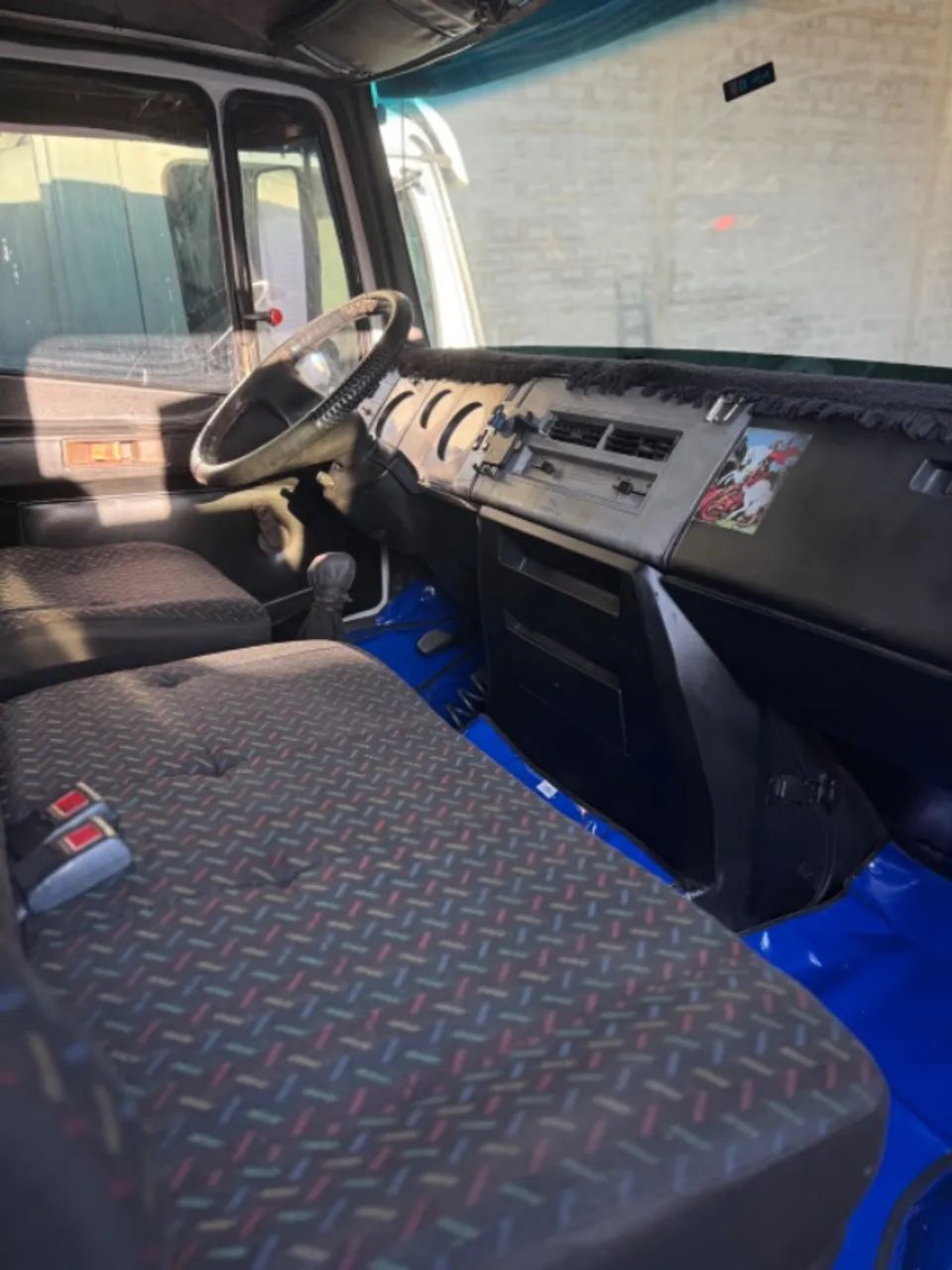 Mercedes Benz 1621 - Baú Sider - Foto 3
