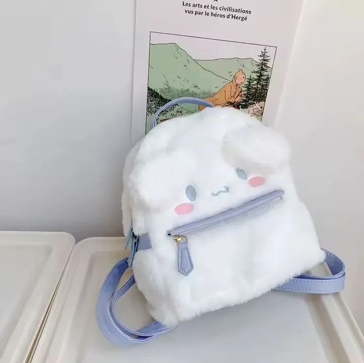 Mochila Pelúcia Branca Cinnamorroll - Foto 2