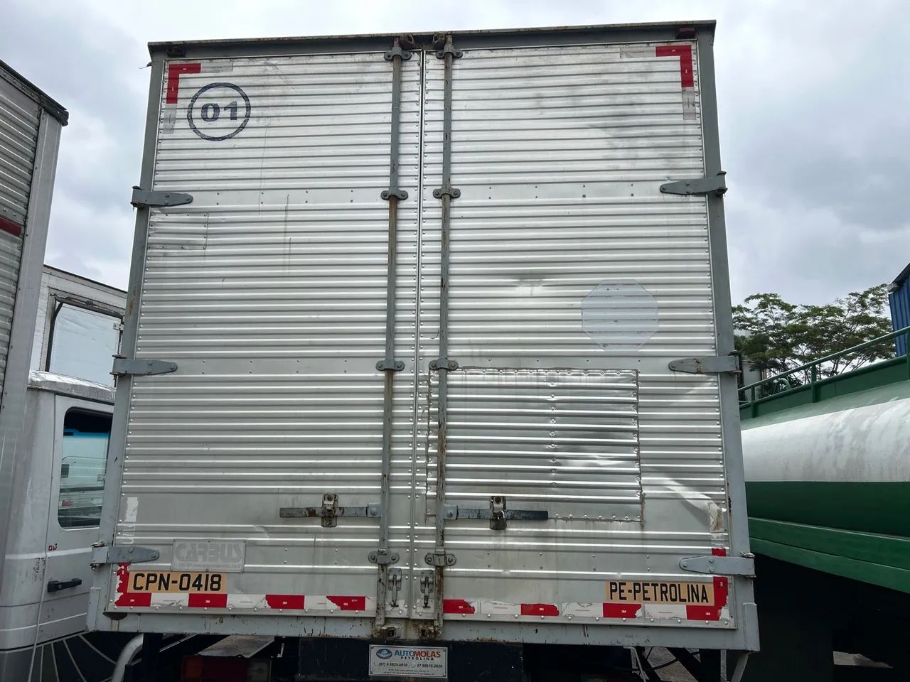 Baú Alumínio Carga Seca Carbus 08 Metros - Foto 3