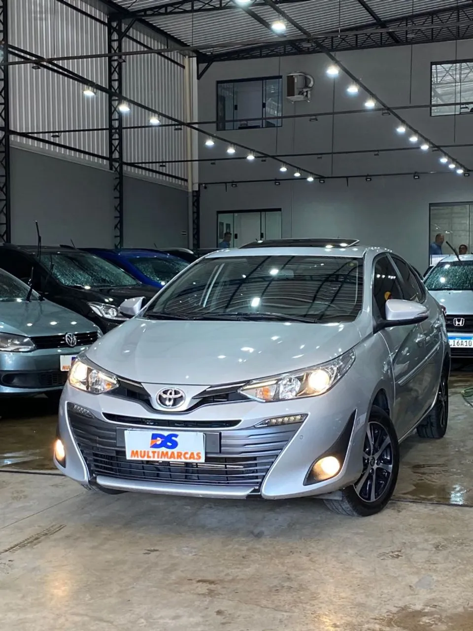 YARIS XLS CONNECT 2022 / TETO SOLAR/ BAIXO KM