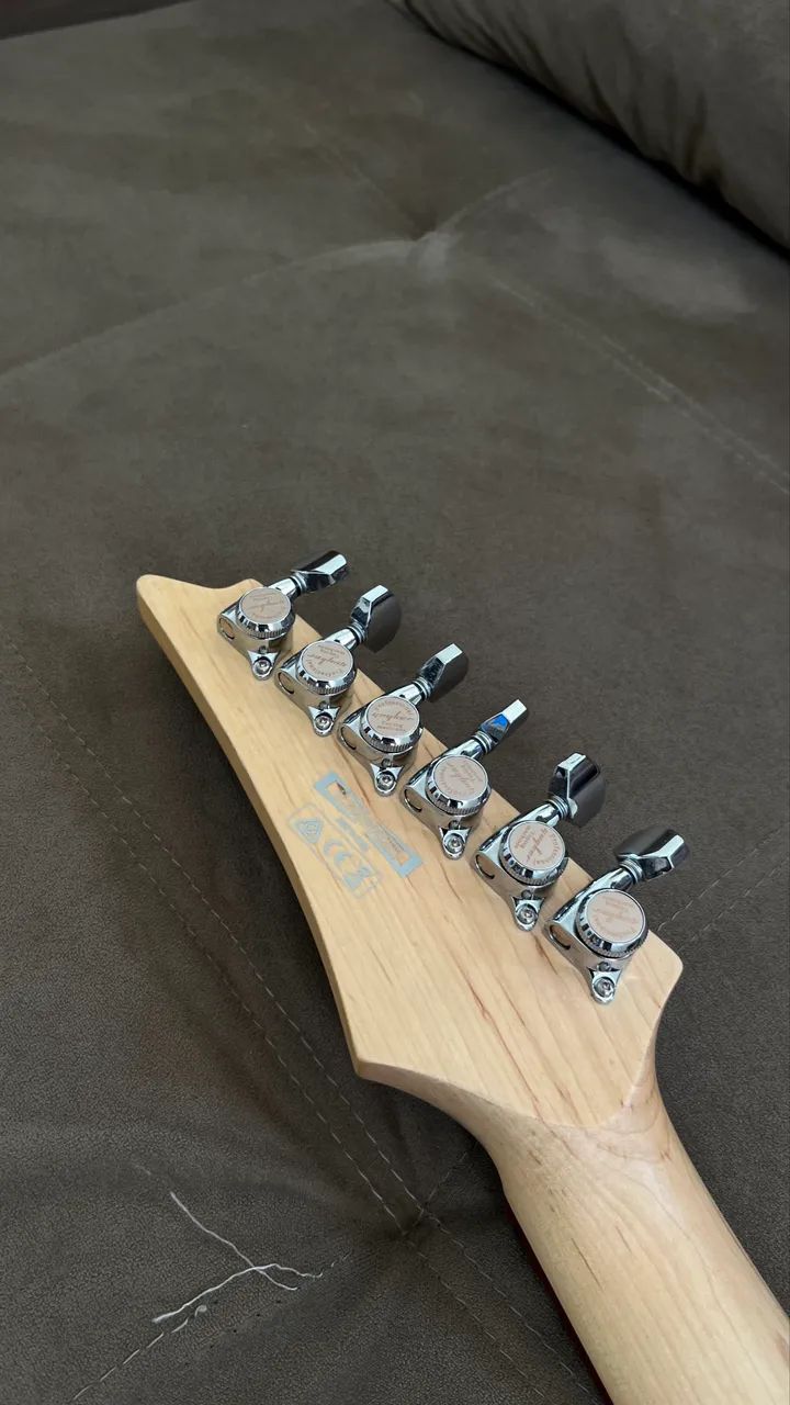 Linda Guitarra Ibanez HSS Flamed top - Foto 6