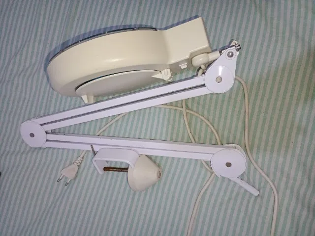 Lupa luminária de estética