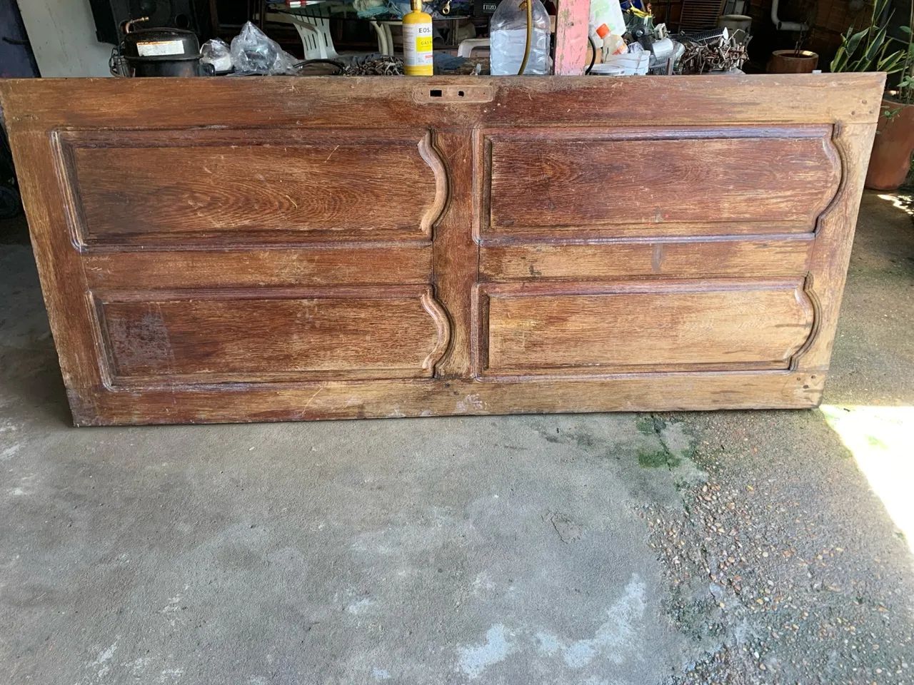 Porta de madeira maciça 