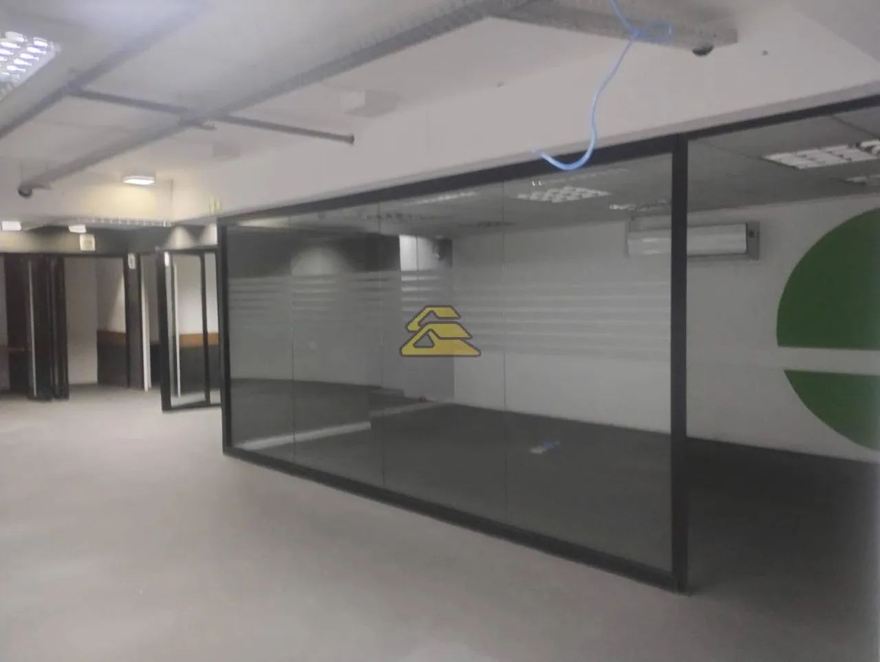 Loja espetacular com 600m² e 11 vagas de garagem, localizada no coração de Botafogo! - Foto 11