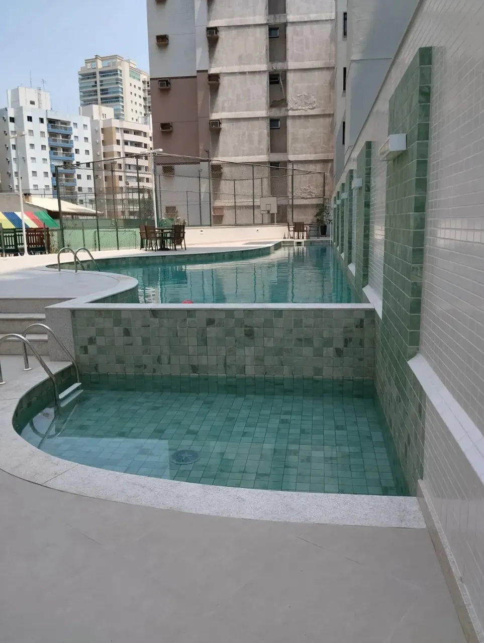 Cobertura duplex à venda com 158m², 3 vagas e dependência completa no Parque das Castanhei