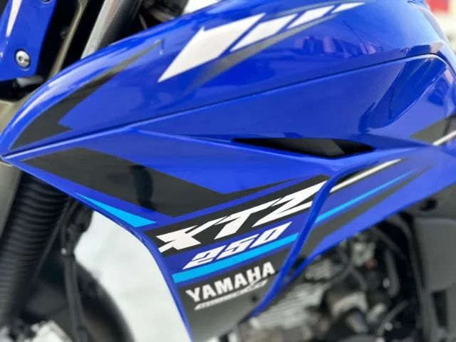 YAMAHA  XTZ 250 Lander 2024 - Foto 3