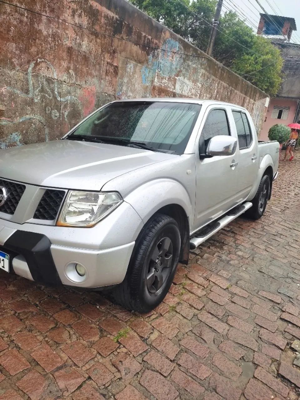 Vendo ou troco Nissan frontier 2012 4x4