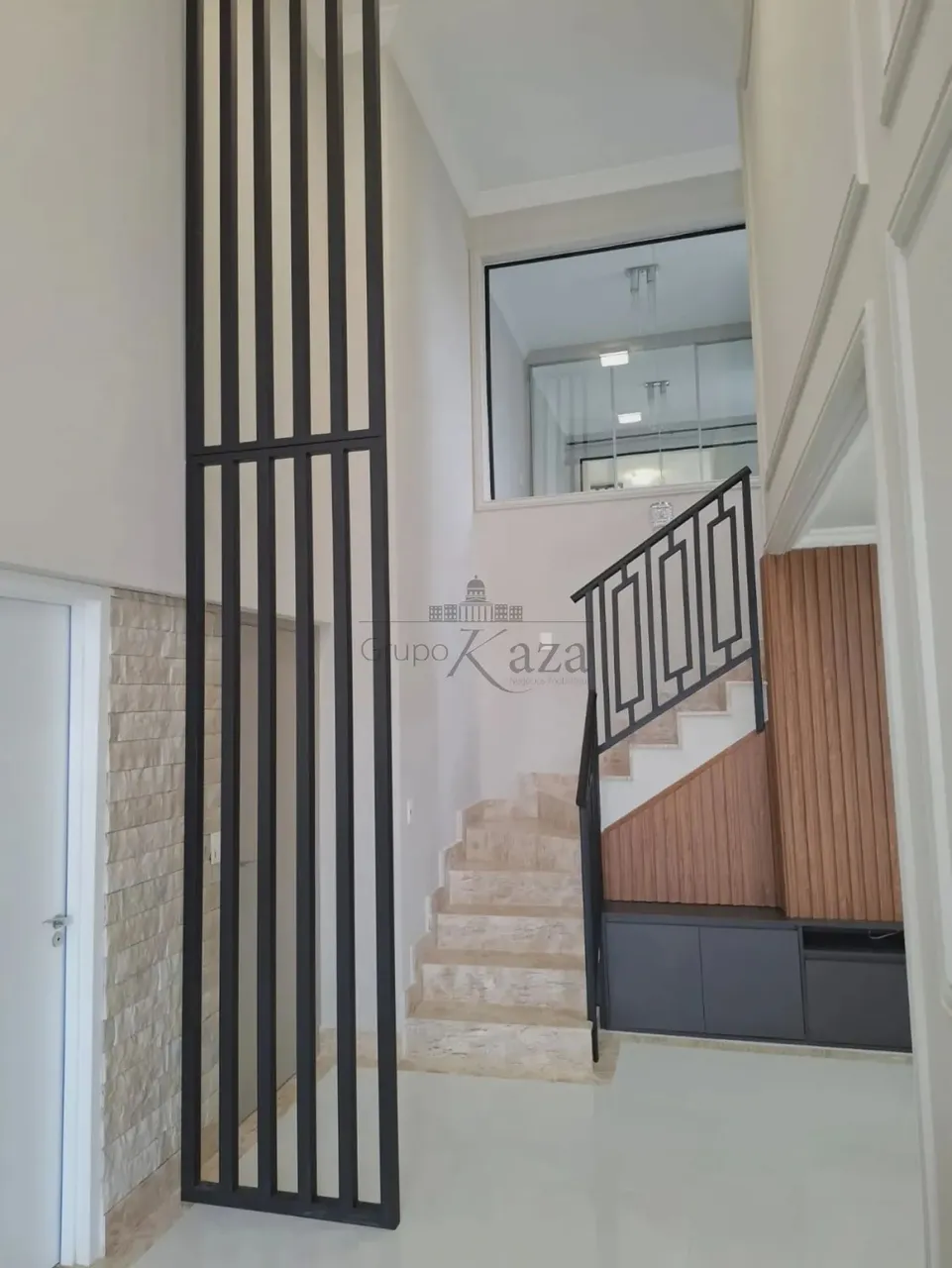 Duplex para aluguel possui 133 metros quadrados com 3 quartos