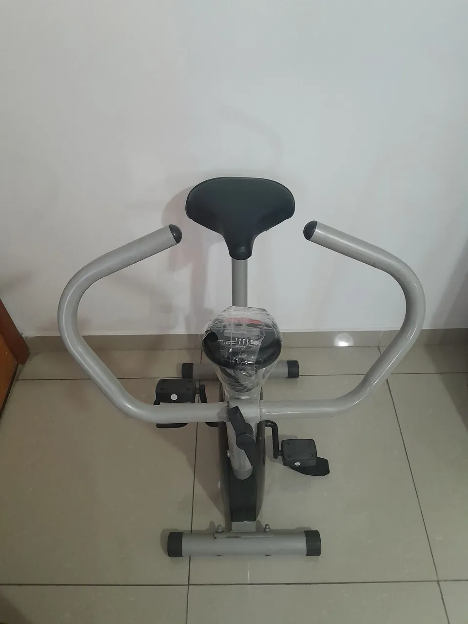 Bicicleta Ergométrica - Exercícios em Casa