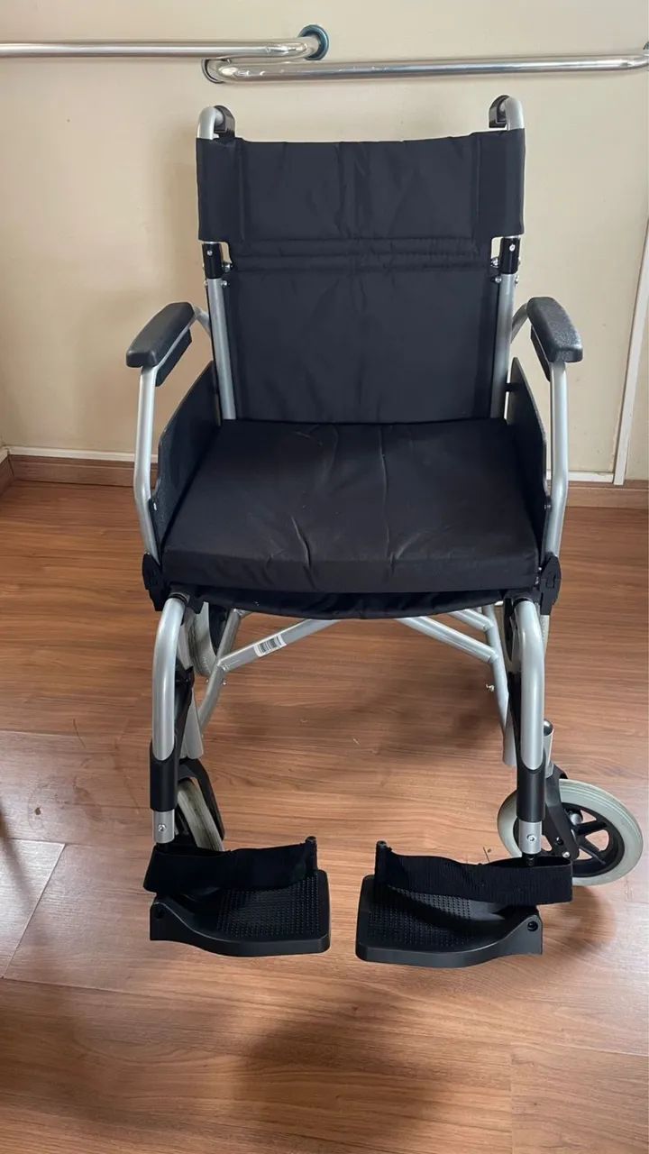 Cadeira de rodas práxis modelo barcelona - Foto 4