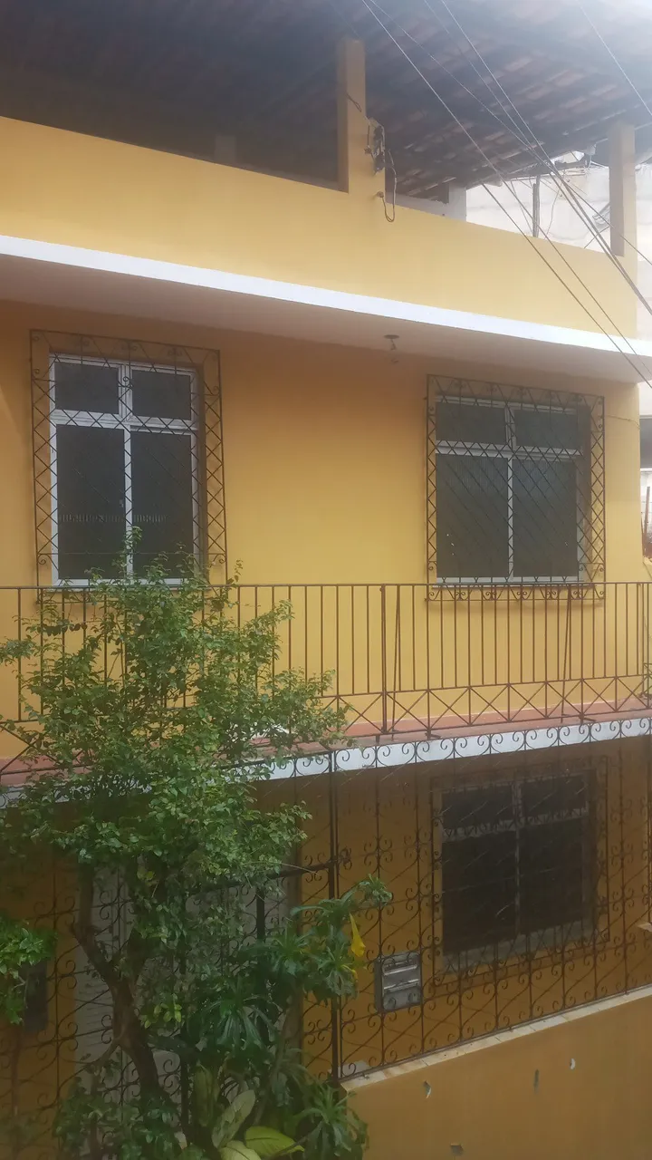 Casa para venda tem 300 metros quadrados com 3 quartos em Cosme de Farias - Salvador - Bah
