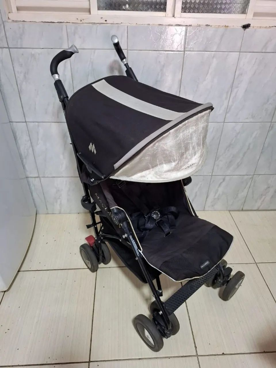 Vendo carrinho de bebê 