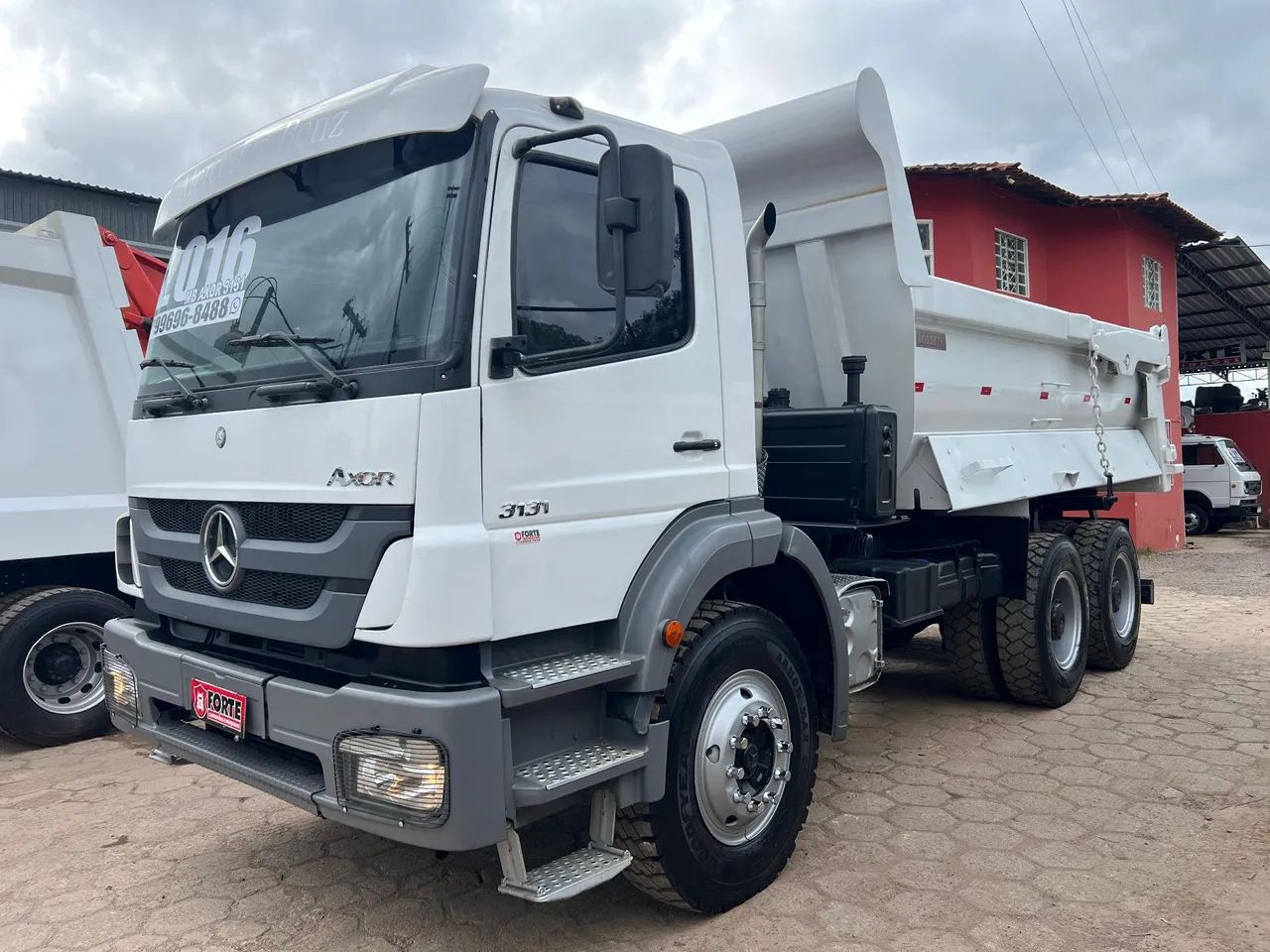 MB AXOR 3131 CAÇAMBA BASCULANTE  - Foto 3