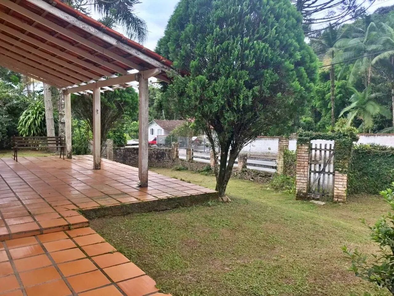 Casas com Terreno de 5.804 m² | Santo Amaro da Imperatriz - Foto 2