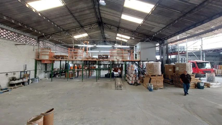 INDÚSTRIA / FÁBRICA DE TEXTURAS, TINTAS E COMPLEMENTOS - Santana de Parnaíba/SP - 2.000m²