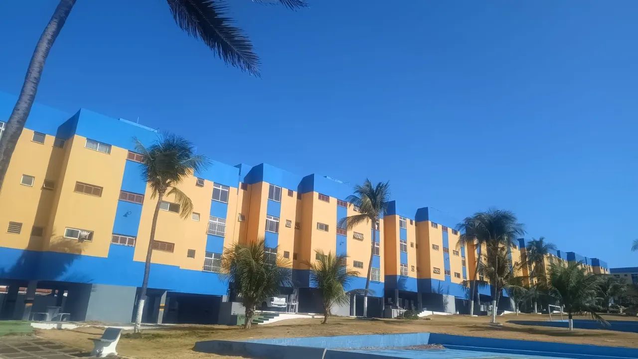 Apartamento com 3 quartos frente ao mar