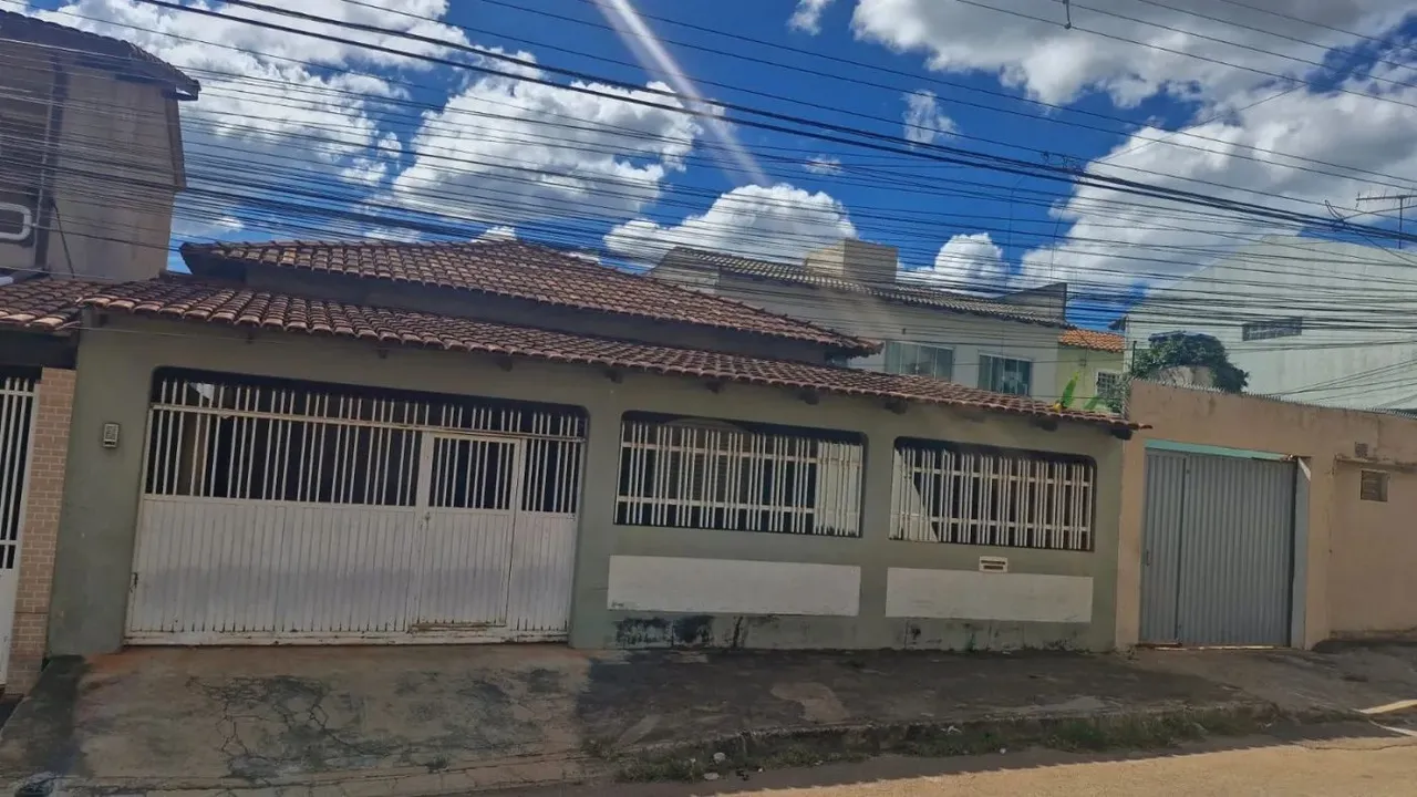 Casa para Venda em Brasília, Vila São José (São Sebastião), 3 dormitórios, 1 suíte, 2 banh