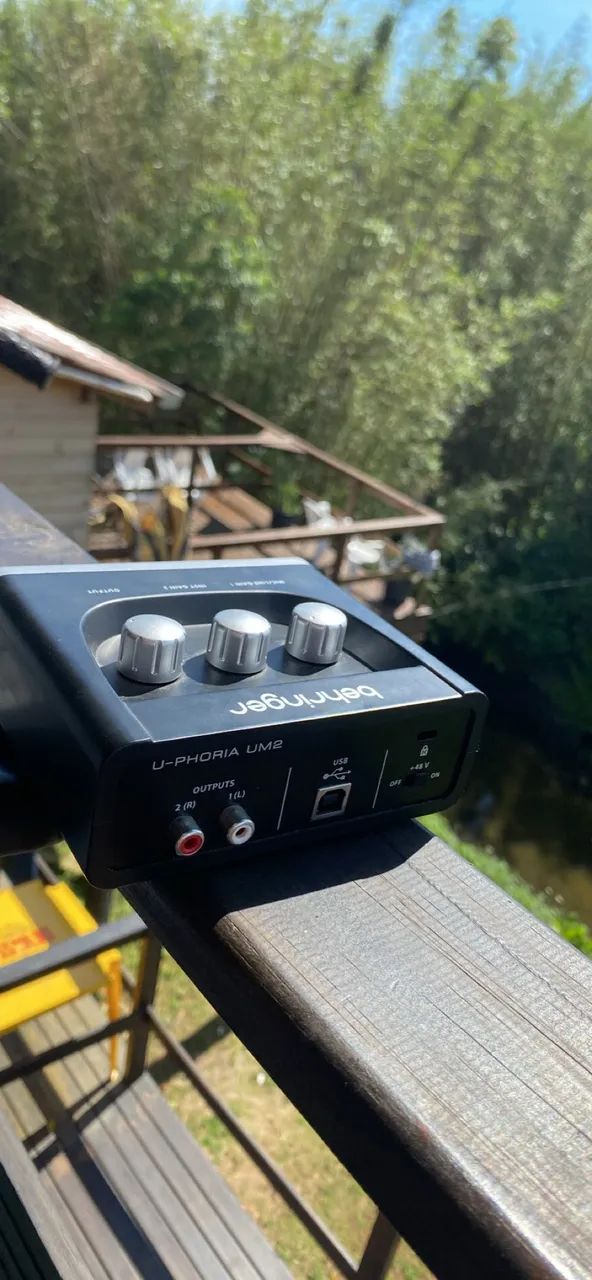 Behringer U-Phoria UM2 Black Audio Interface64303157926657123