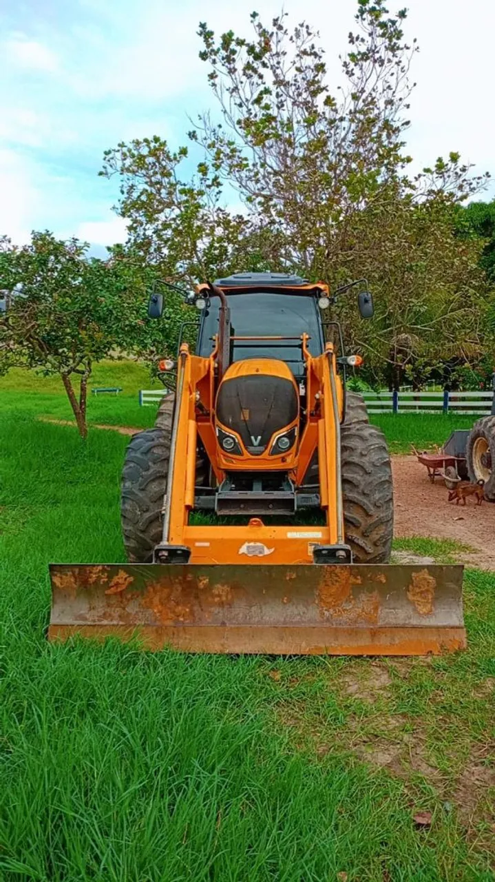 Trator A 114, ano: 2022, todo original.