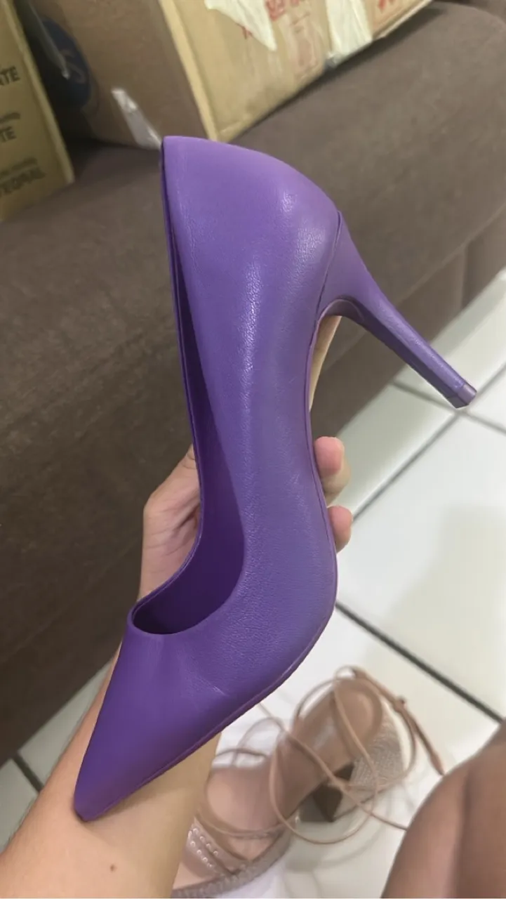 Scarpin Arezzo nunca usado