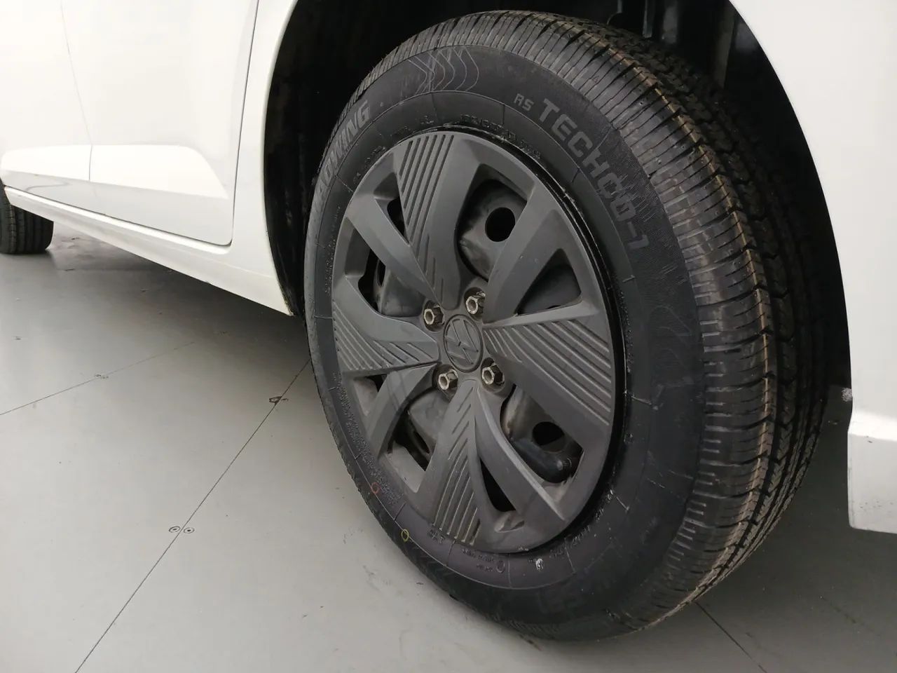 Volkswagen Polo Track 1.0 Flex 12V 5P 2025 - Foto 12