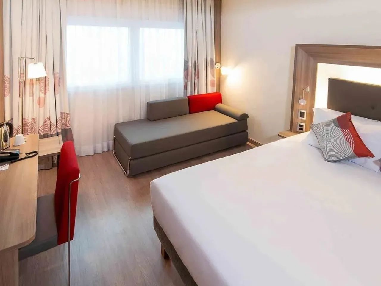 Novotel Santos, acomodações a apenas 7 minutos a pé da Praia do Gonzaga - Foto 2