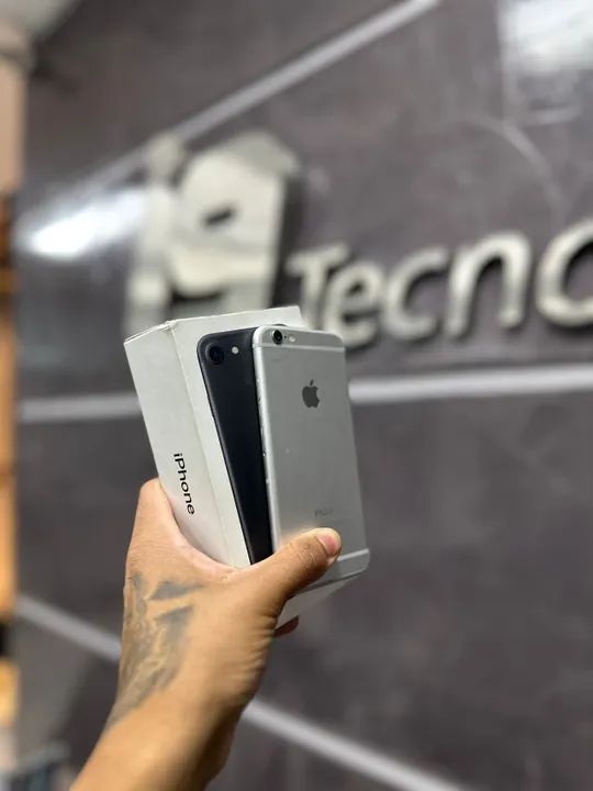 iPhone 7 64GB 90% de bateria Cor PRATA   3 meses de garantia - Foto 2