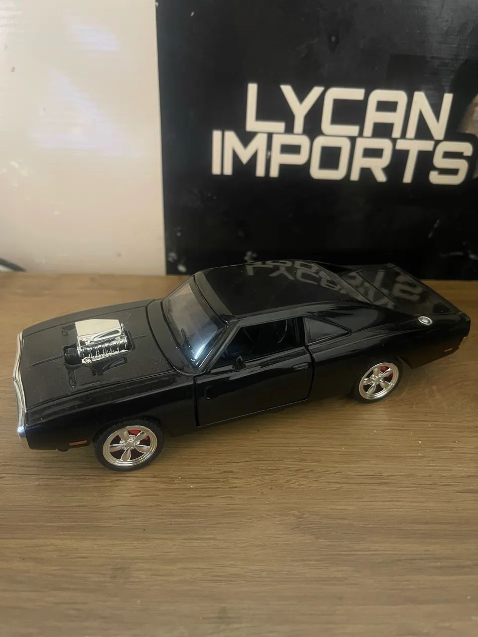 Carrinho em miniatura Dodge charger Toreto - Foto 3