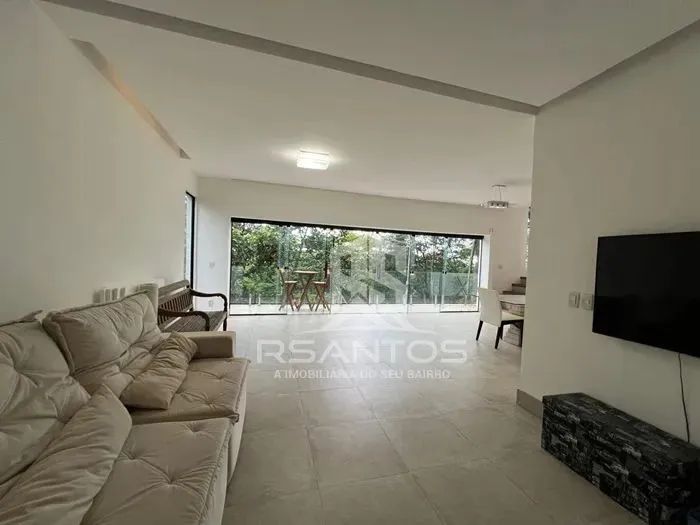 FREGUESIA - Maravilhosa casa espaçosa em condomínio com porteira fechada. - Foto 3