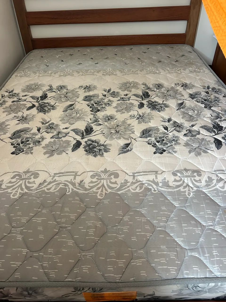 Double-size Ortofirme Mattress D33 – Extra Firm and Semi-new!