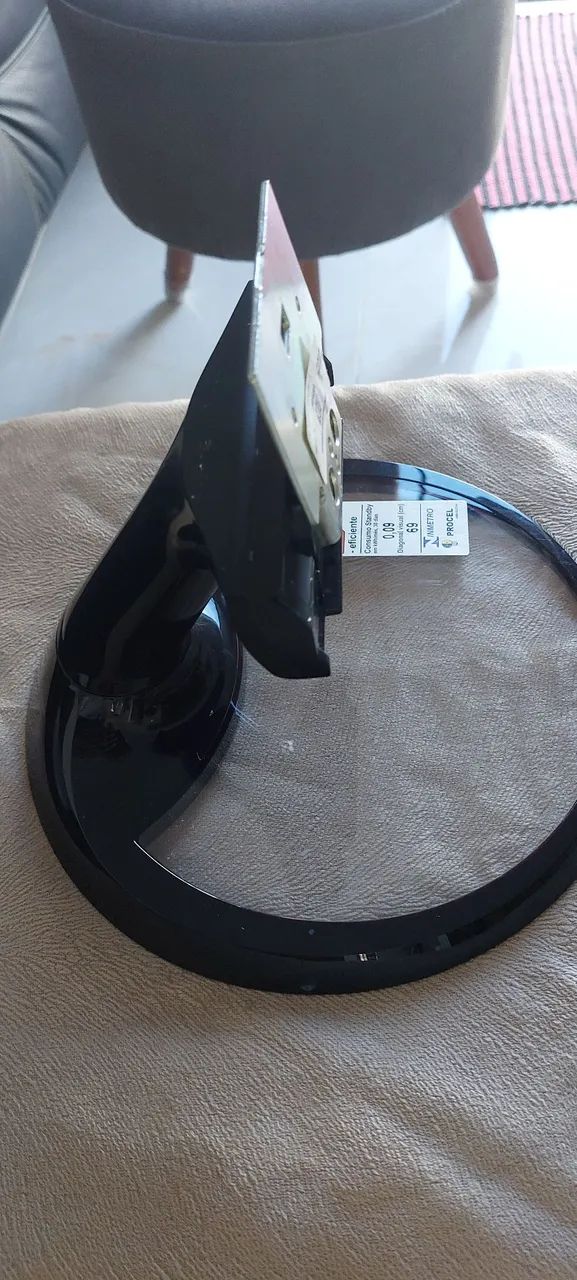 SUPTE MONITOR TV SAMSUMG 27"