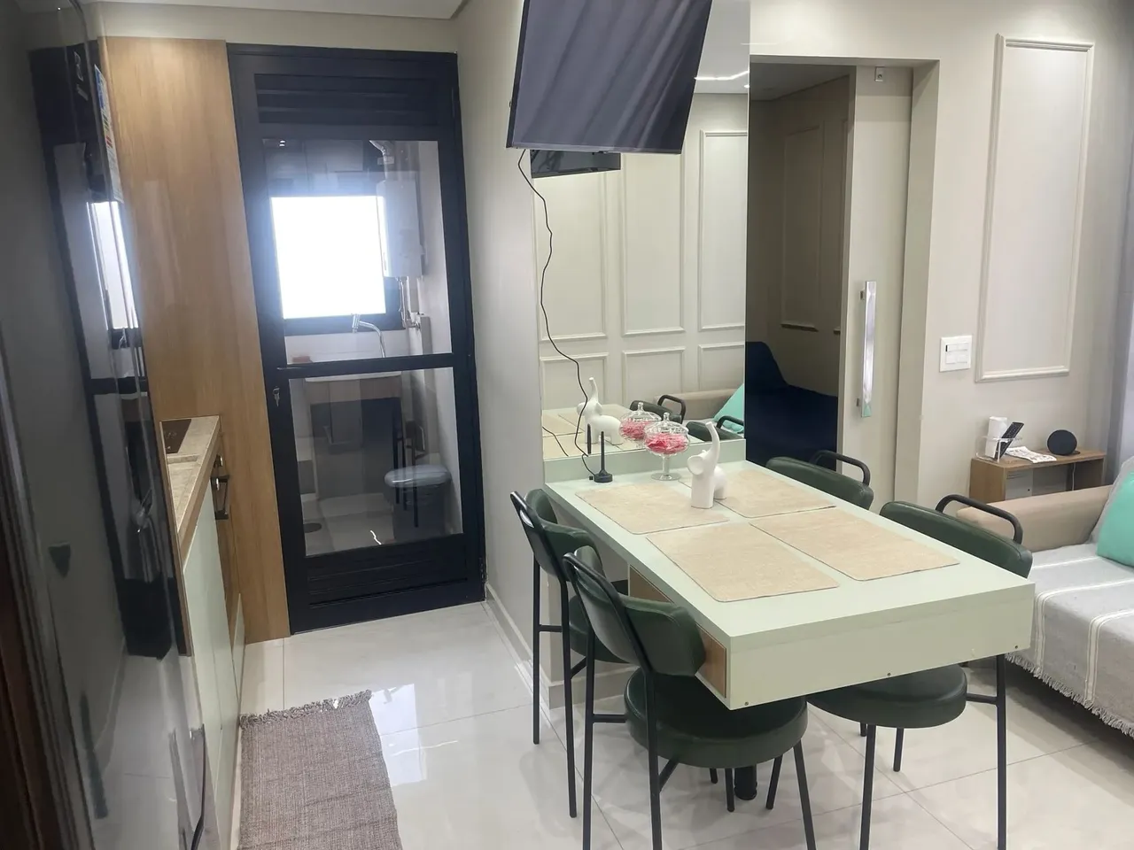 Imóvel para aluguel possui 40 metros quadrados mobiliado com 2 quartos em Moema - São Paul