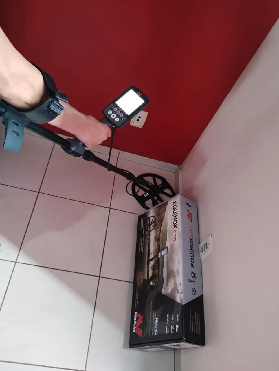 Detector de metais mod. equinox 600, fabrica minelab, novo na caixa, nunca usado, nota fis - Foto 3