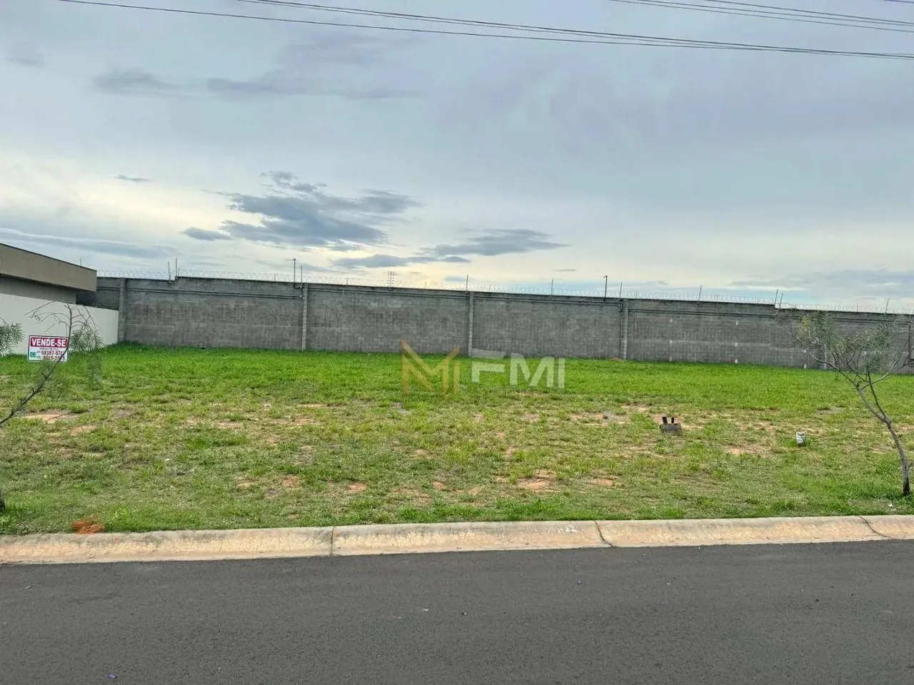 Terreno à venda, 213 m² por R$ 217.000,00 - Condomínio Monterrey - Monte Mor/SP