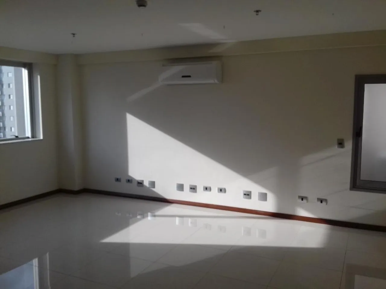 Sala para alugar, 34 m² por R$ 2.840,00/mês - Jardim Aquarius - São José dos Campos/SP