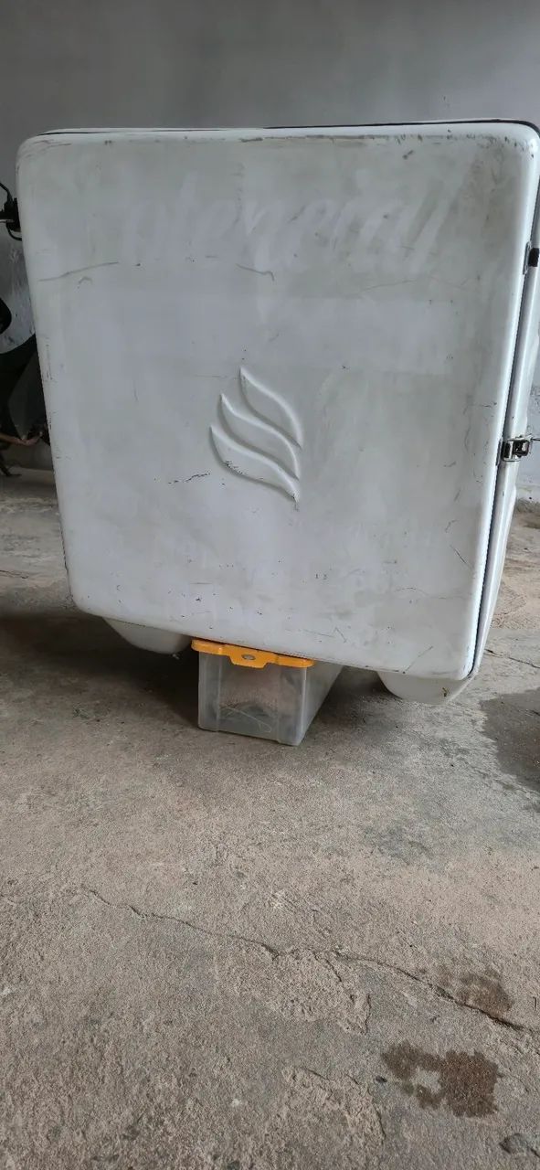 Baú de moto gigante 245 litros