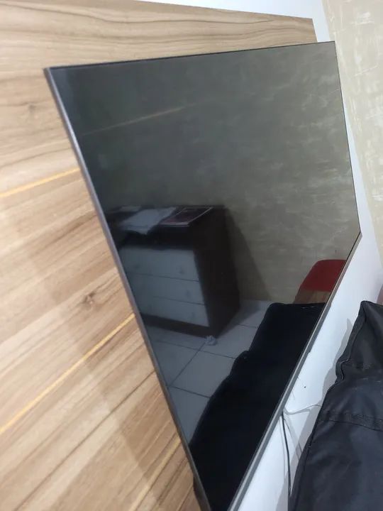 TV 4K Smart 50' TcL para tirar peças  - Foto 3