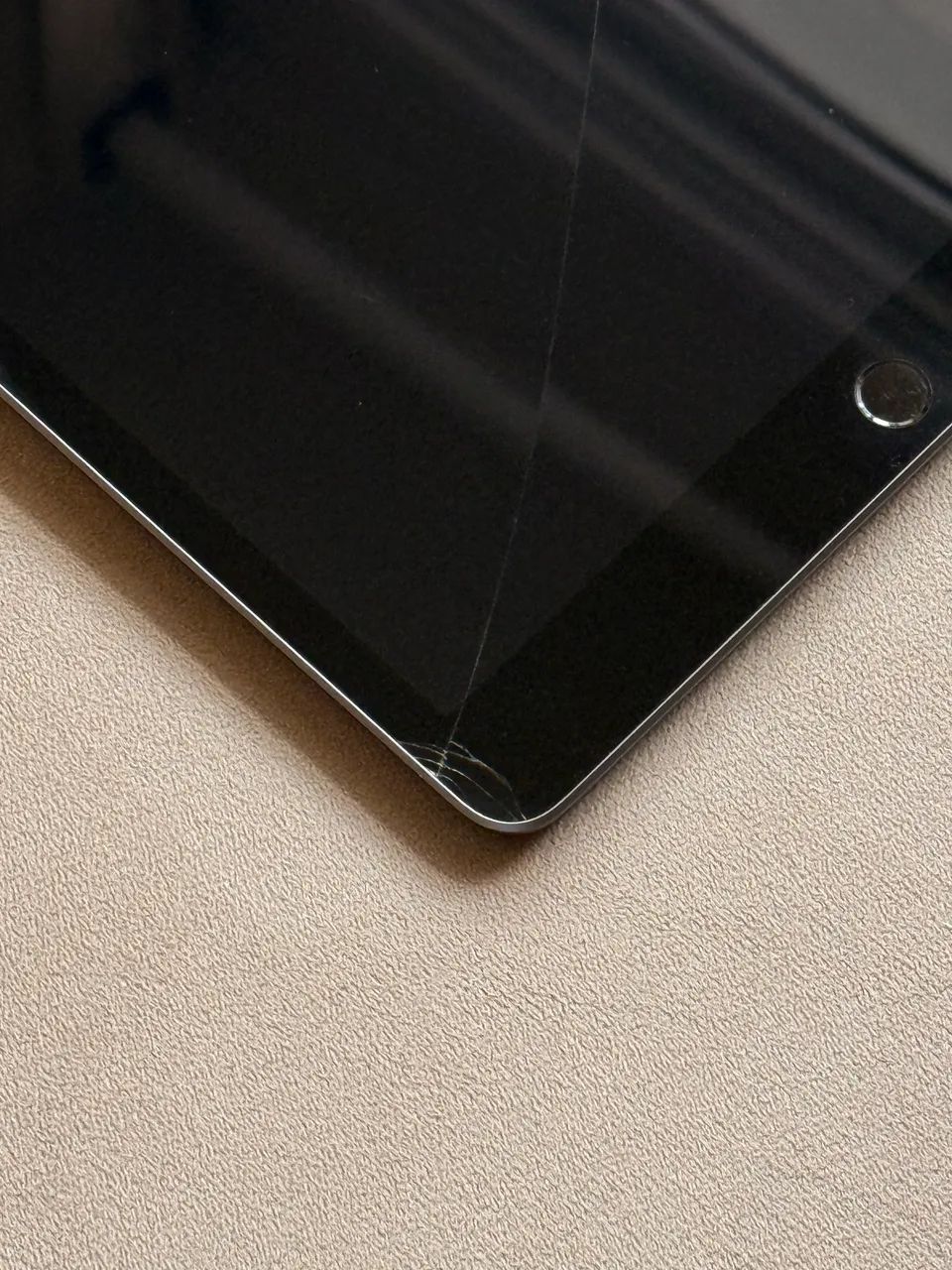 iPad 8ª Geração 128GB - Funcionando perfeitamente + cabo - Foto 4