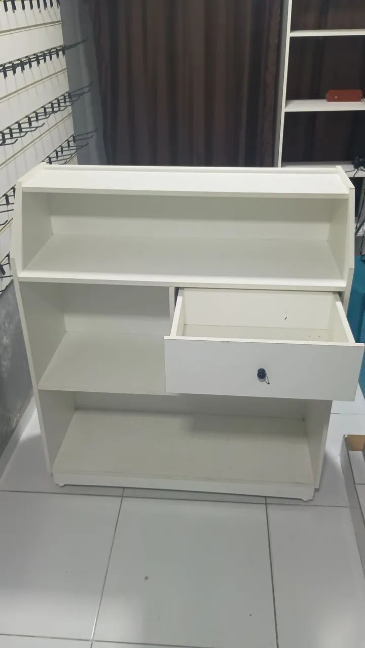 Vendo balcão bem conservado  - Foto 2