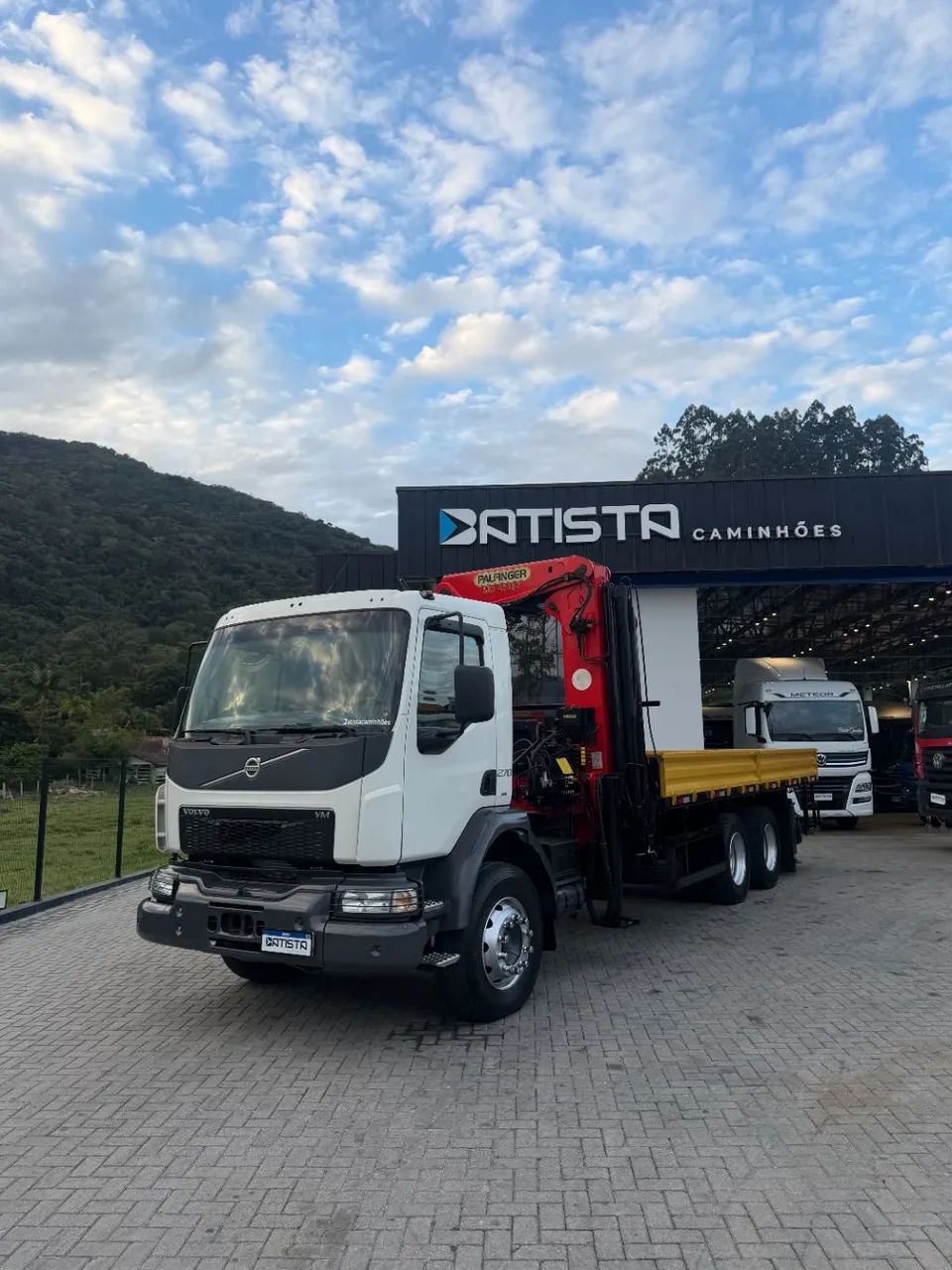 VM 270 6x4 2p (diesel) (E5)