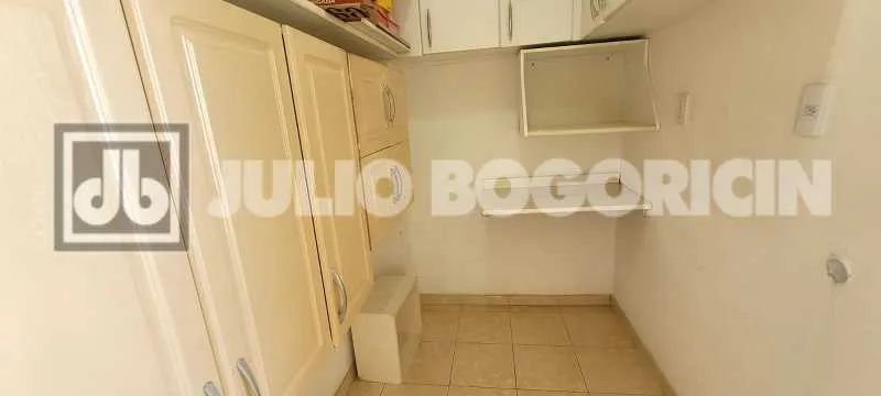 ótimo apto , 2 quarto, dependêcia completa , vaga, elevador , perto da estação Méier - Foto 4