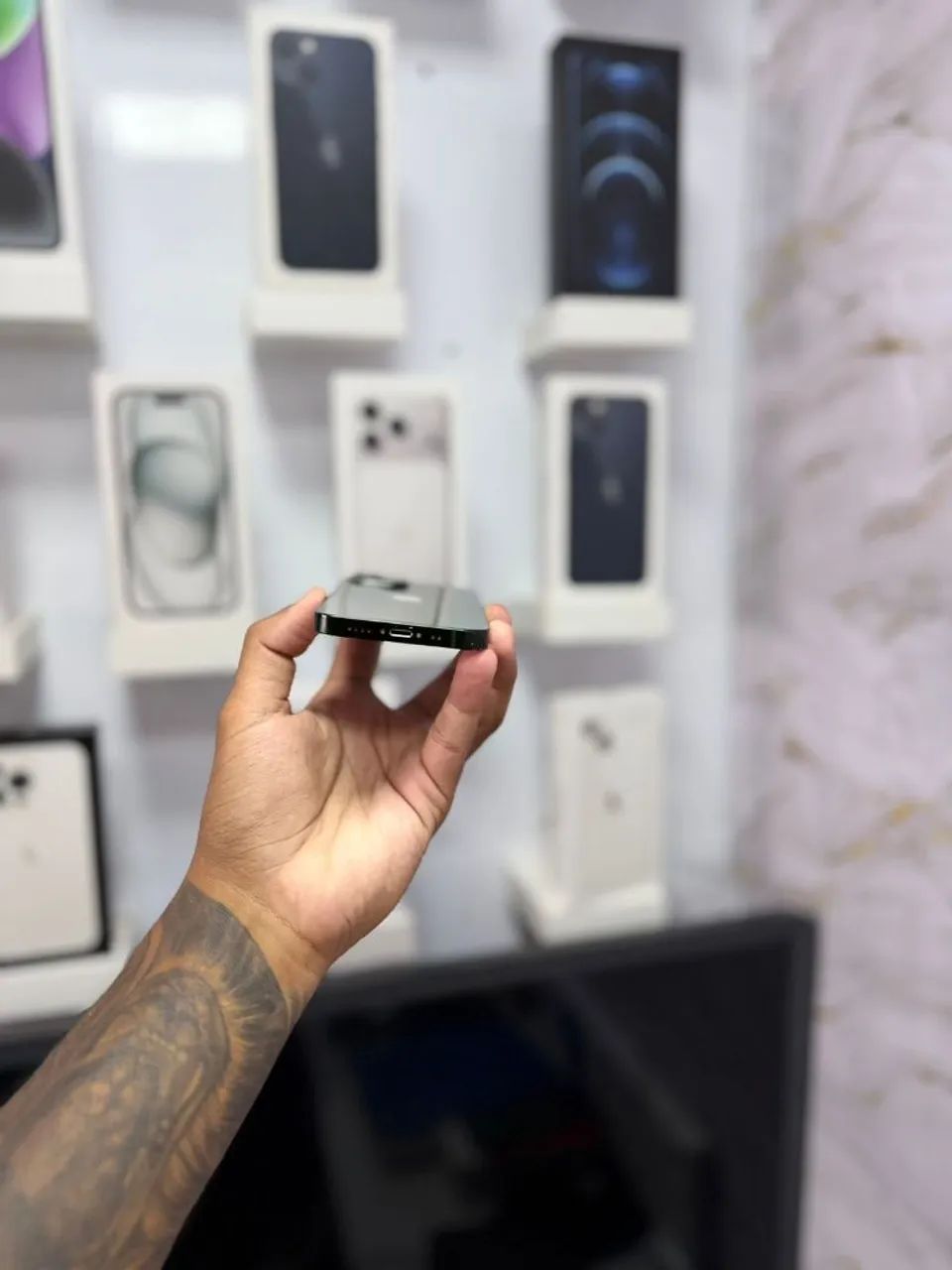 IPHONE 13 MINI 256GB<br>R$ 1.899,00 - Foto 2