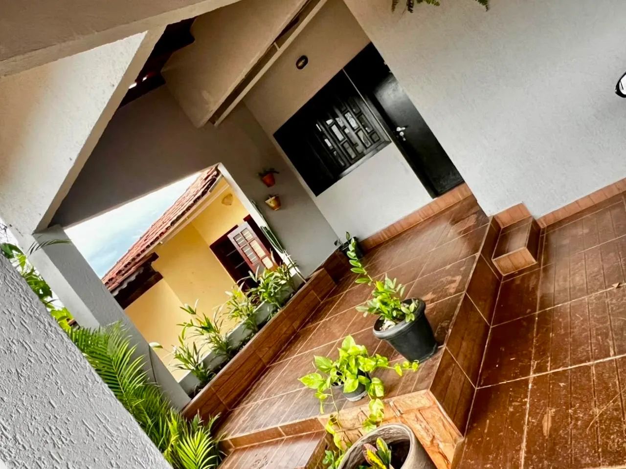 Casa 3 Quartos com Armarios- Ampla, Confortável e excelente espaço físico