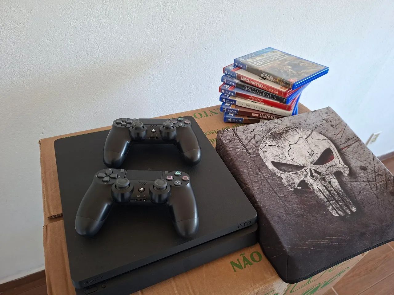 PlayStation 4 slim