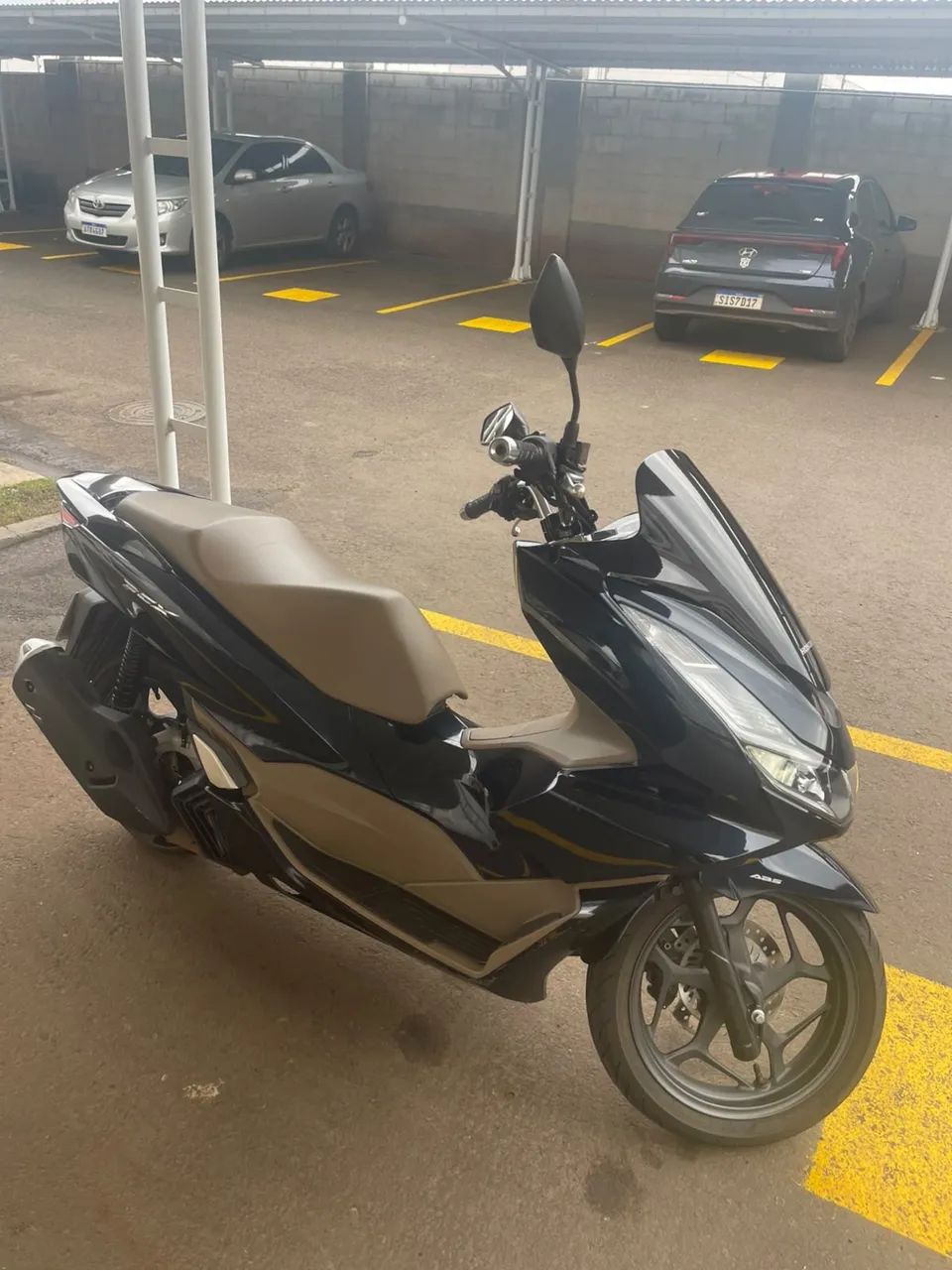 Vendo pcx 160 DLX ABS  - Foto 4