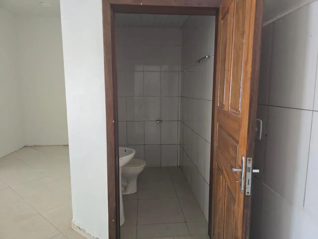 Nova Porto Velho, Avenida Amazonas, galpão com 3 lojas.Excelente localização!!! - Foto 5