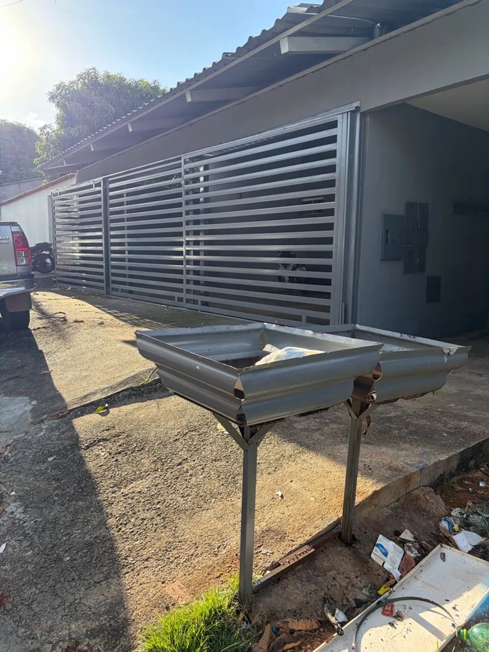 Alugo casa 1.400,00
