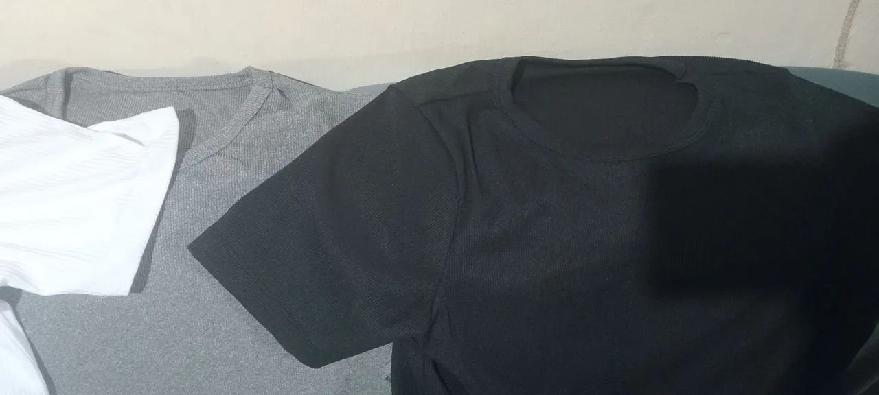 3 camisas caneladas - Foto 4