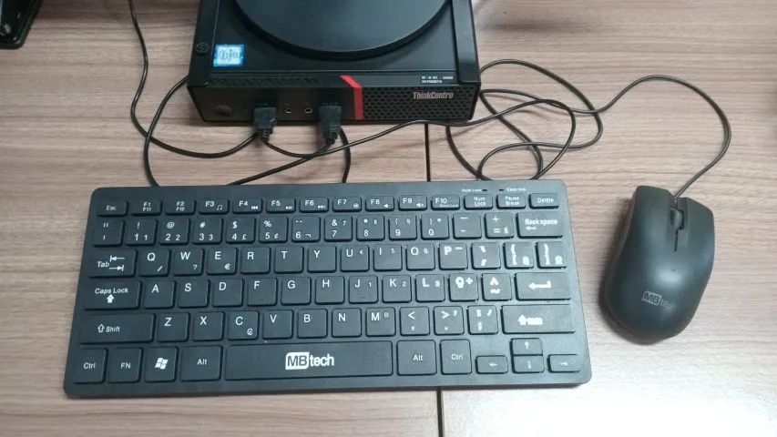 Mini PC Lenovo ThinkCentre M900 Tiny - Foto 2