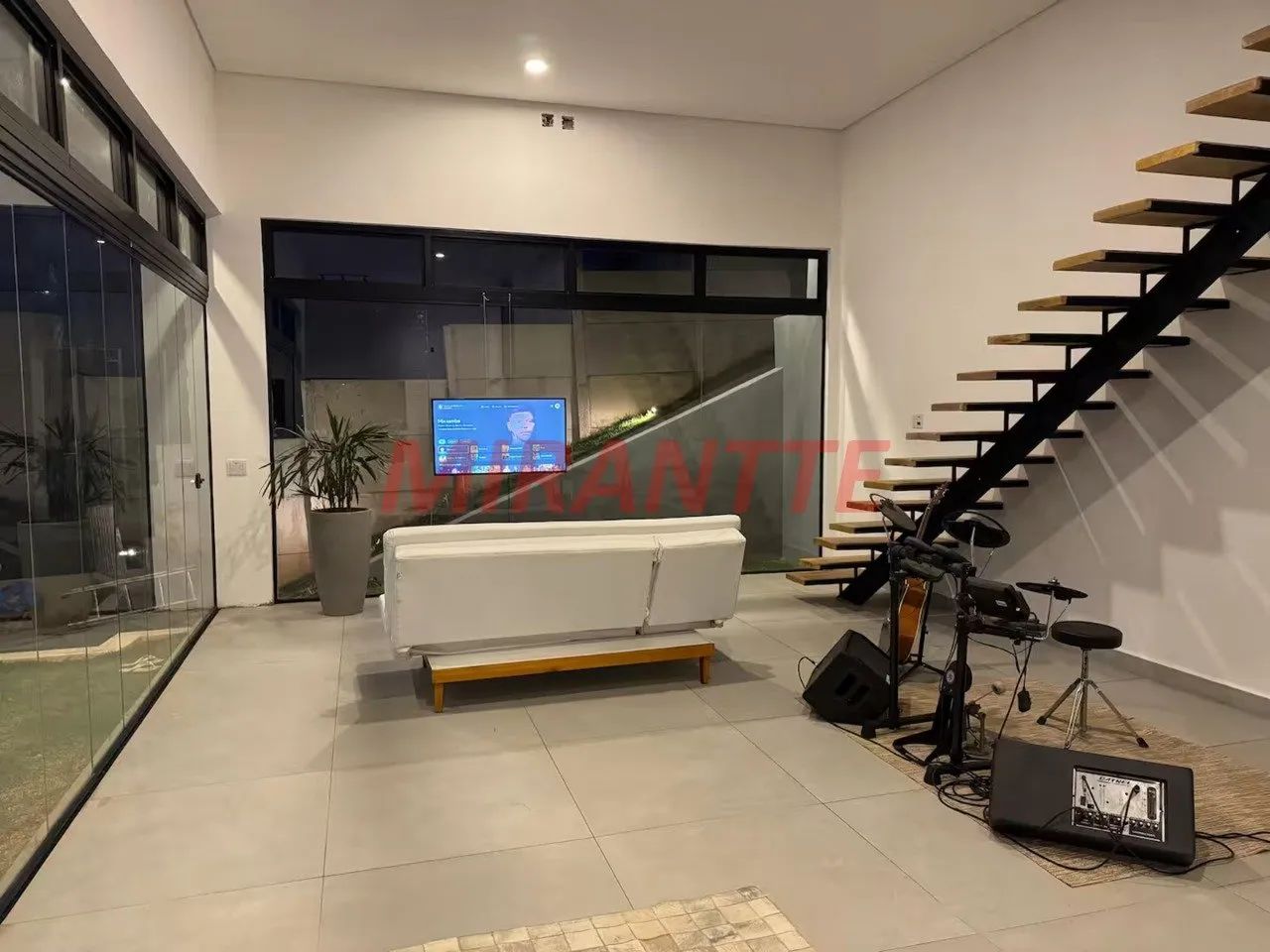 Cond. fechado de 220m² com 4 quartos em Paraiso De Igarata - Foto 3